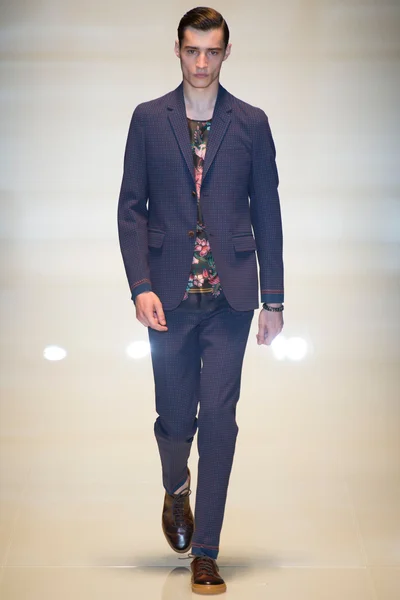 Look 34
